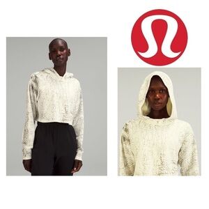 Lululemon All  Yours Cropped Hoodie in Thread Dye White Black